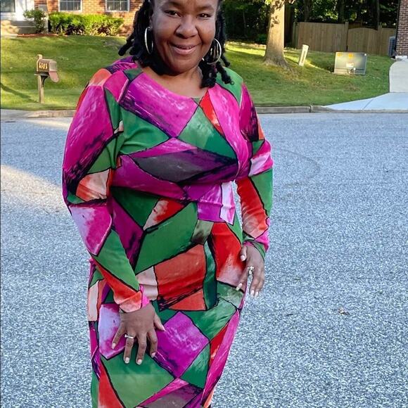 🛍️ Multi-Print Curvy Plus Sheer Dress 1X - 3X (BOUTIQUE) - Picture 4 of 4